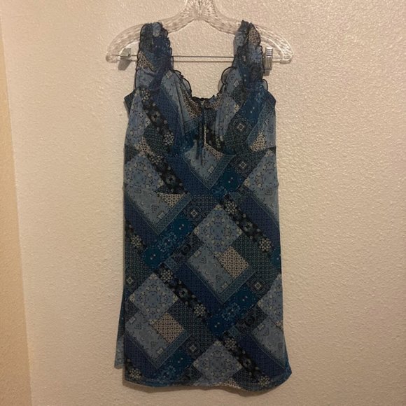 No Boundaries women's size XXL (19) mesh blue, black and white dress - Picture 1 of 6